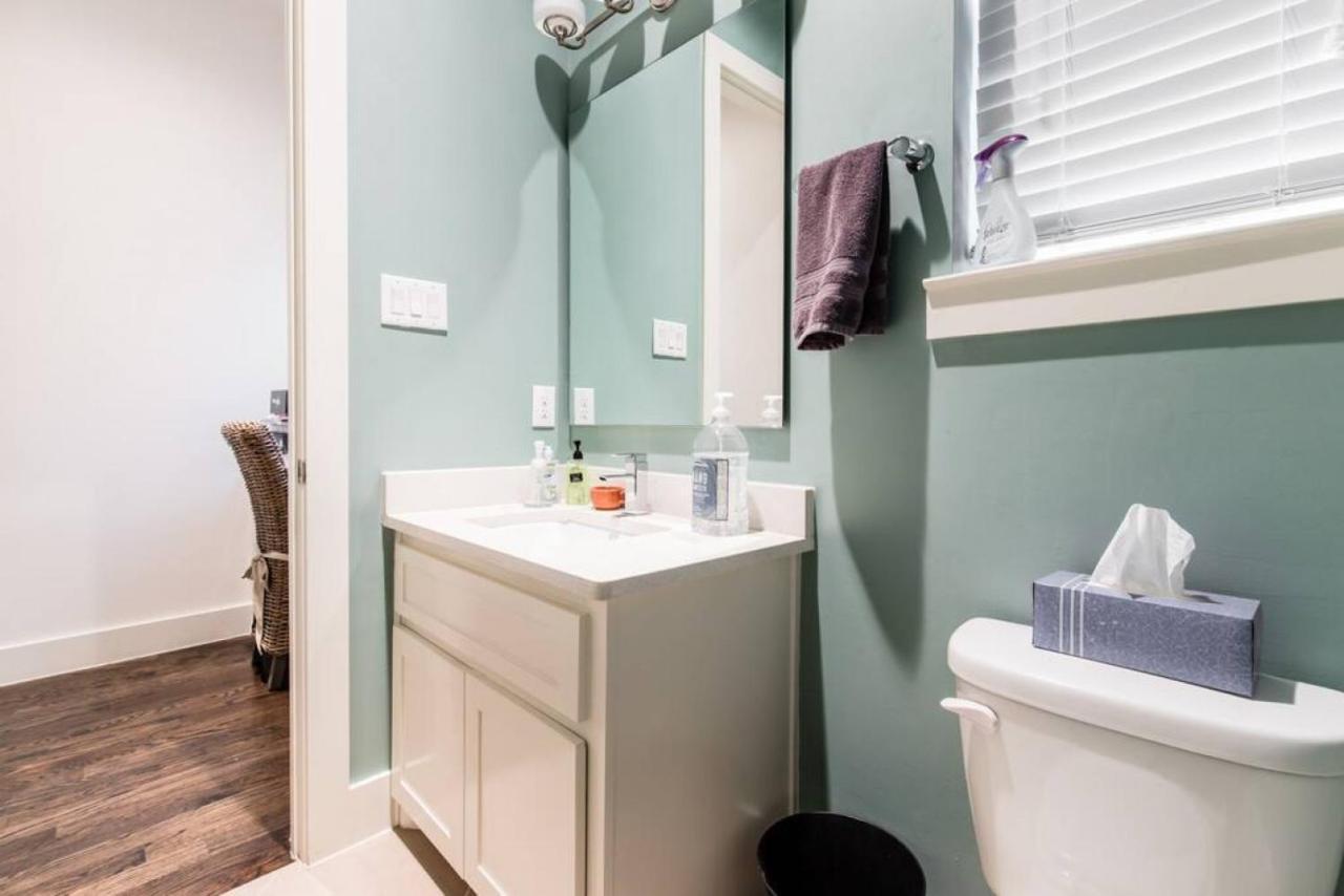 Holiday home Stunning Townhome Near Uptown