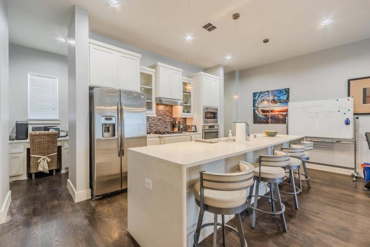 Holiday home Stunning Townhome Near Uptown *