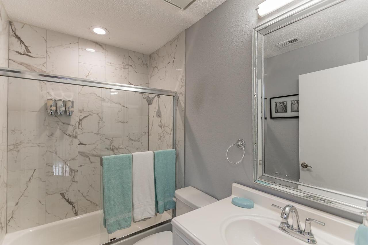 Cozy And Comfortable - Your Away From Home!