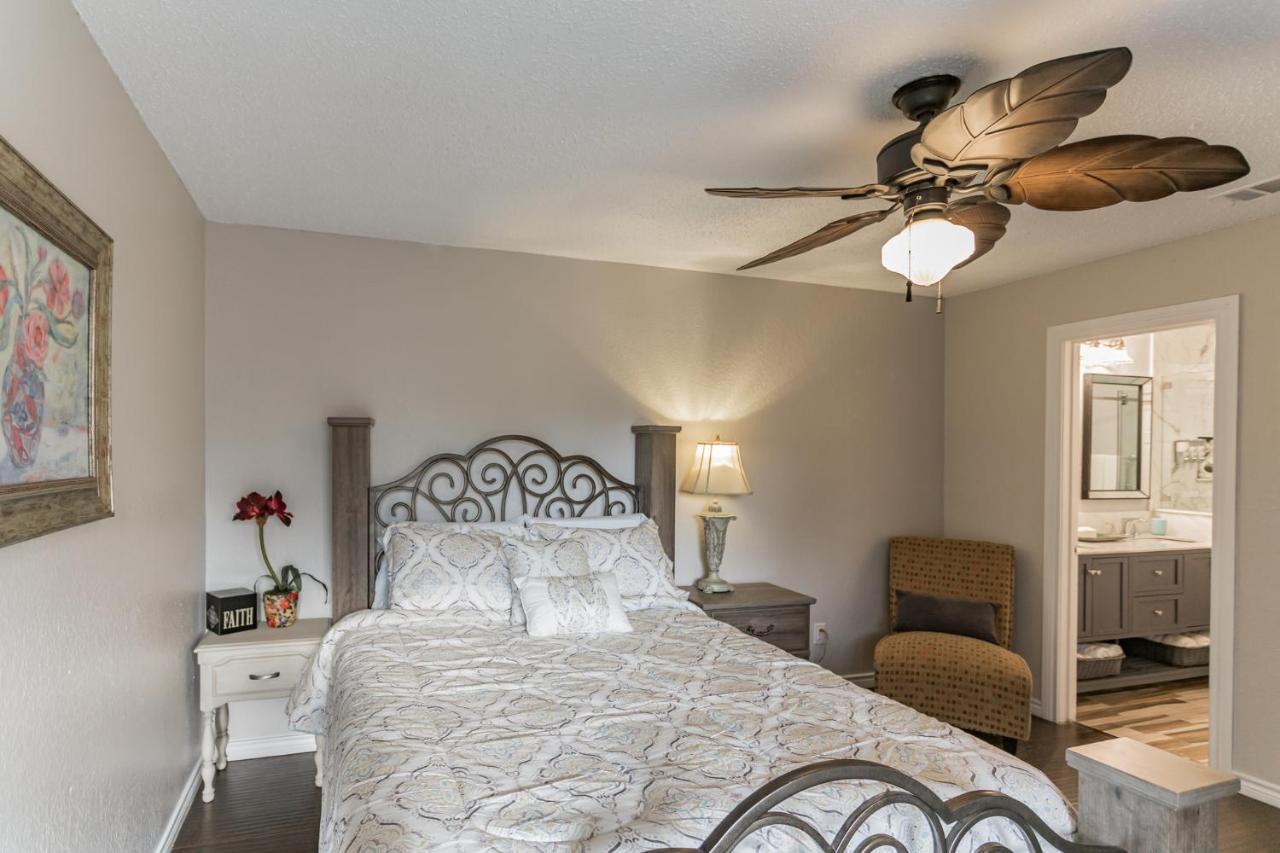 Cozy And Comfortable - Your Away From Home! Holiday home *
