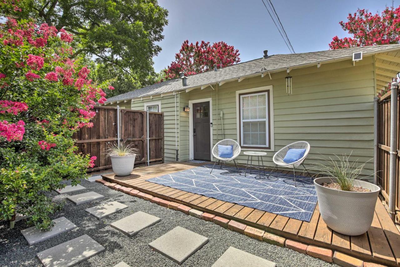 Bright G In With Outdoor Patio! Holiday home