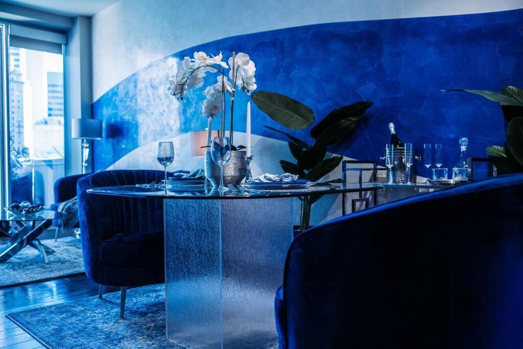 Luxury Penthouse W/ Stunning View & King Bed Apartment Dallas