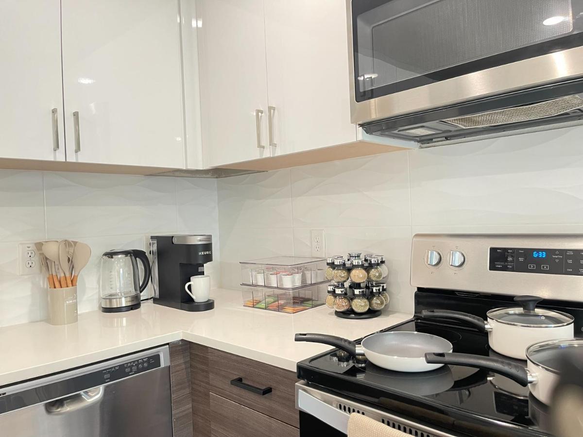 Setai Flat Smart Hub In Central Dallas, Downtown *