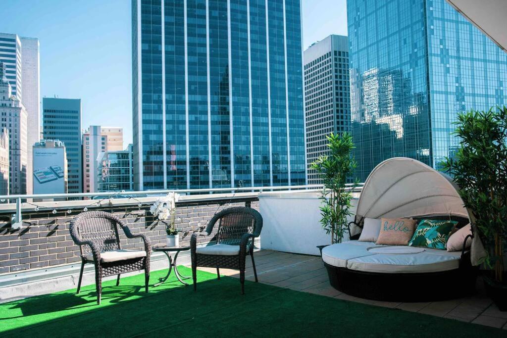 Luxury Penthouse W/ Stunning View & King Bed Apartment Dallas