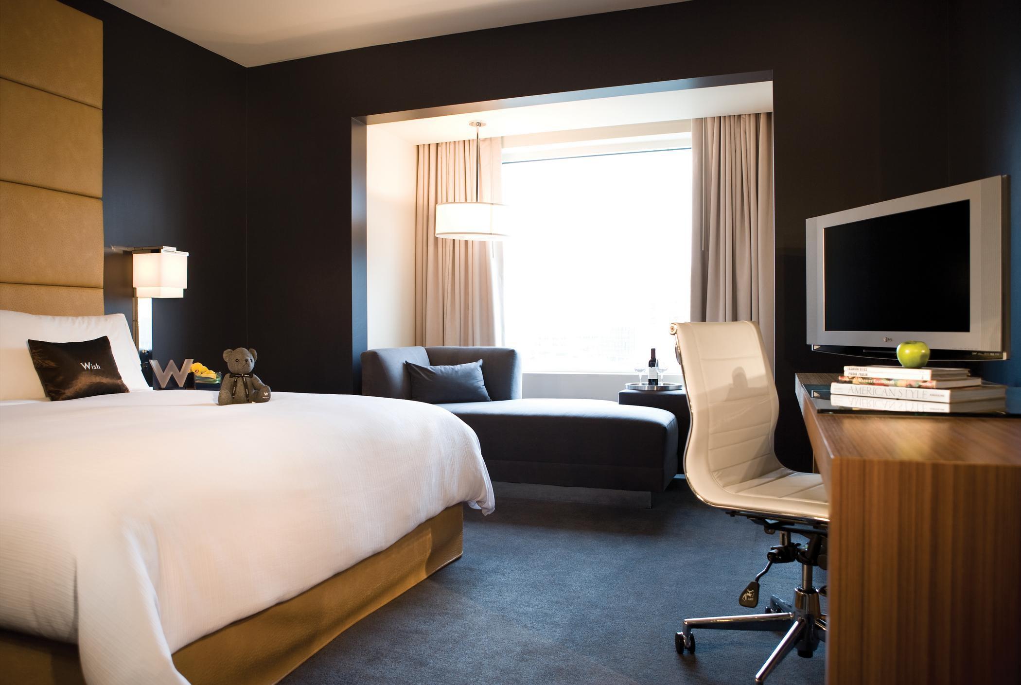 W Hotel 4*