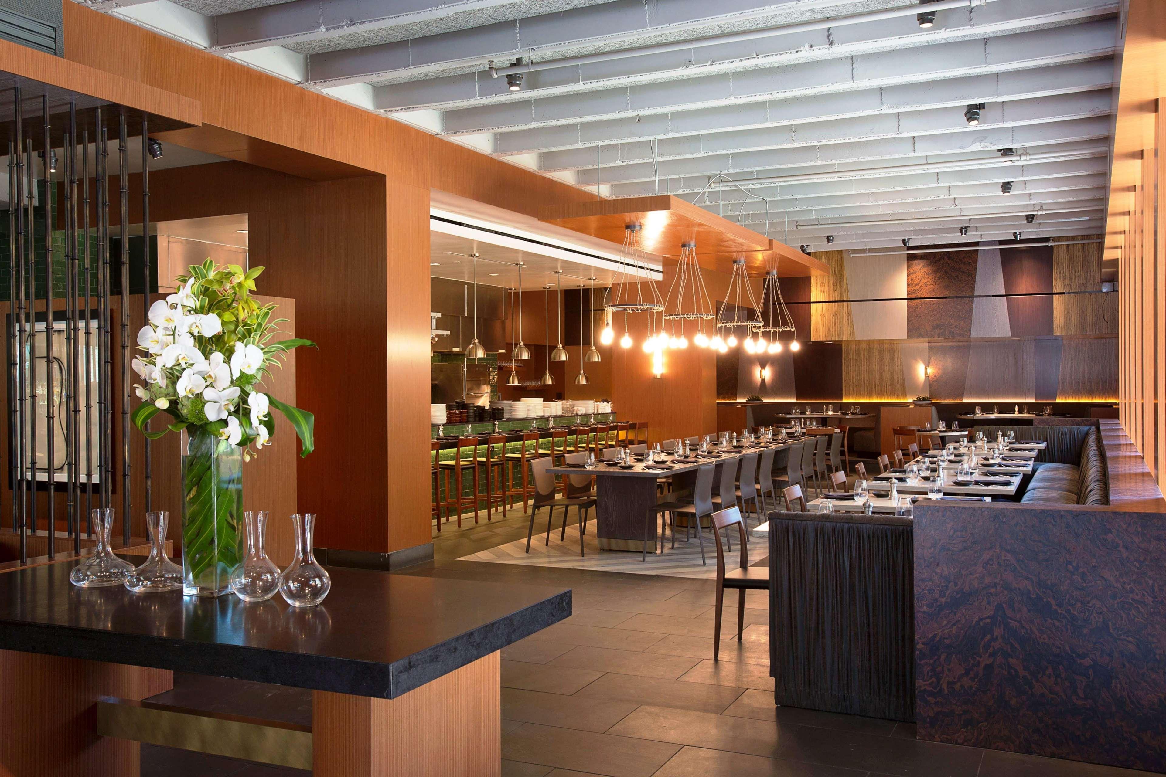 The Highland Dallas, Curio Collection By Hilton
