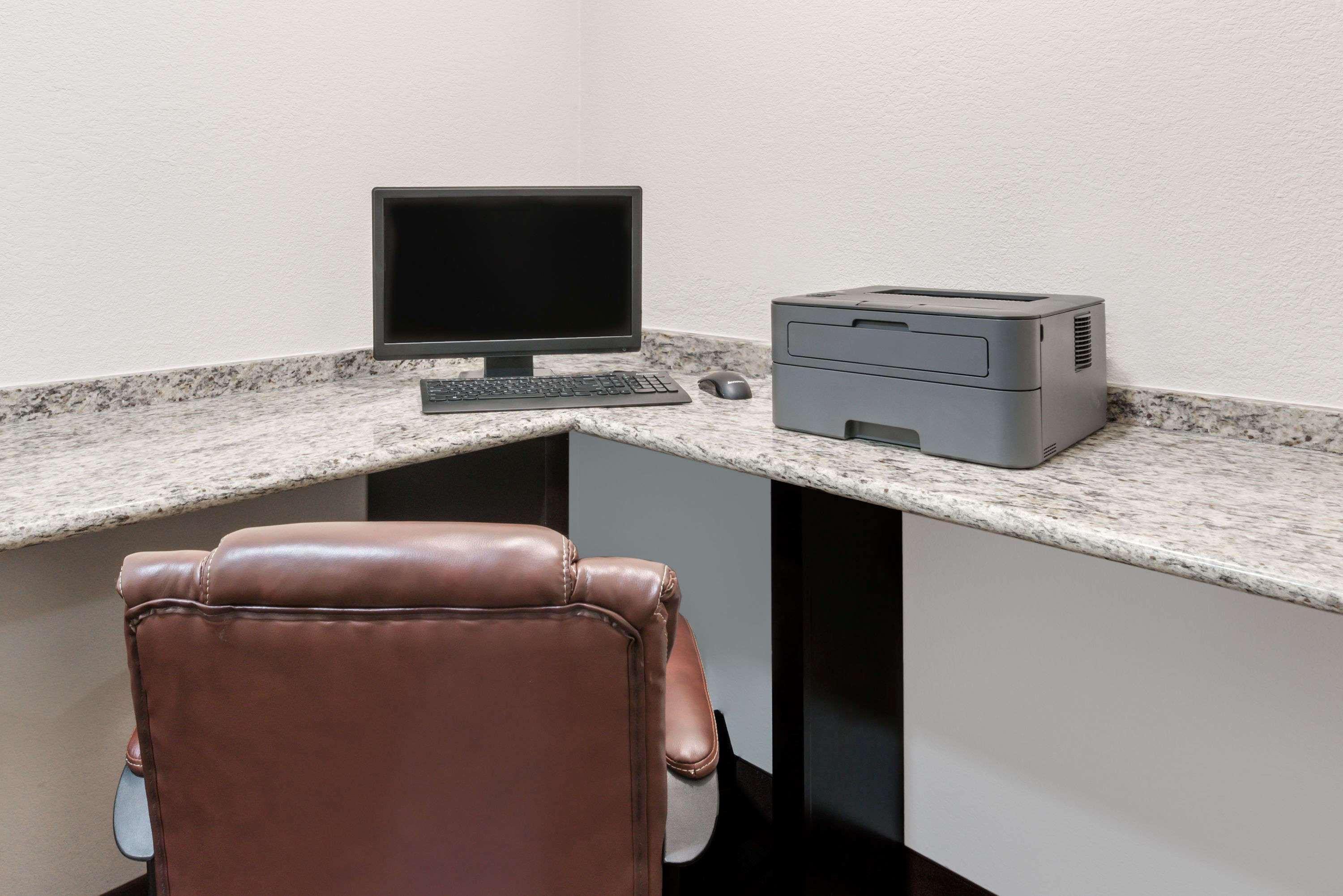 Hotel Days & By Wyndham Dallas