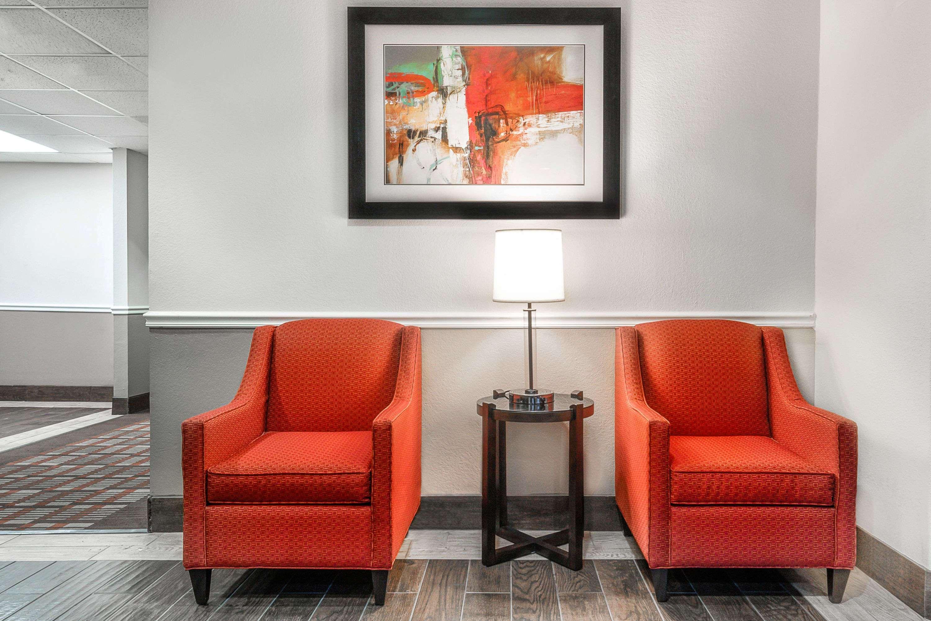 Hotel Days & By Wyndham