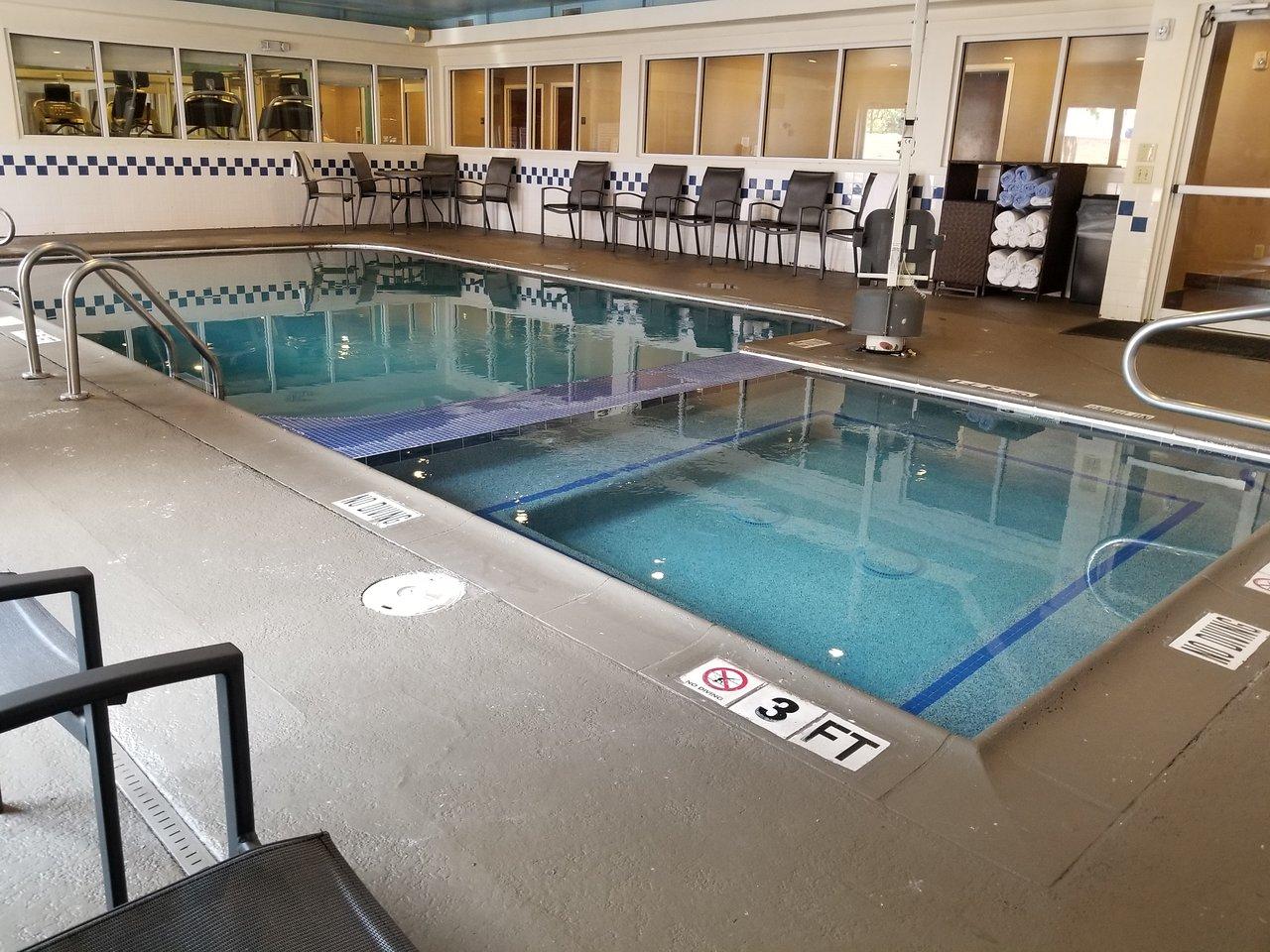 Hotel Comfort & North Dallas-addison 3*
