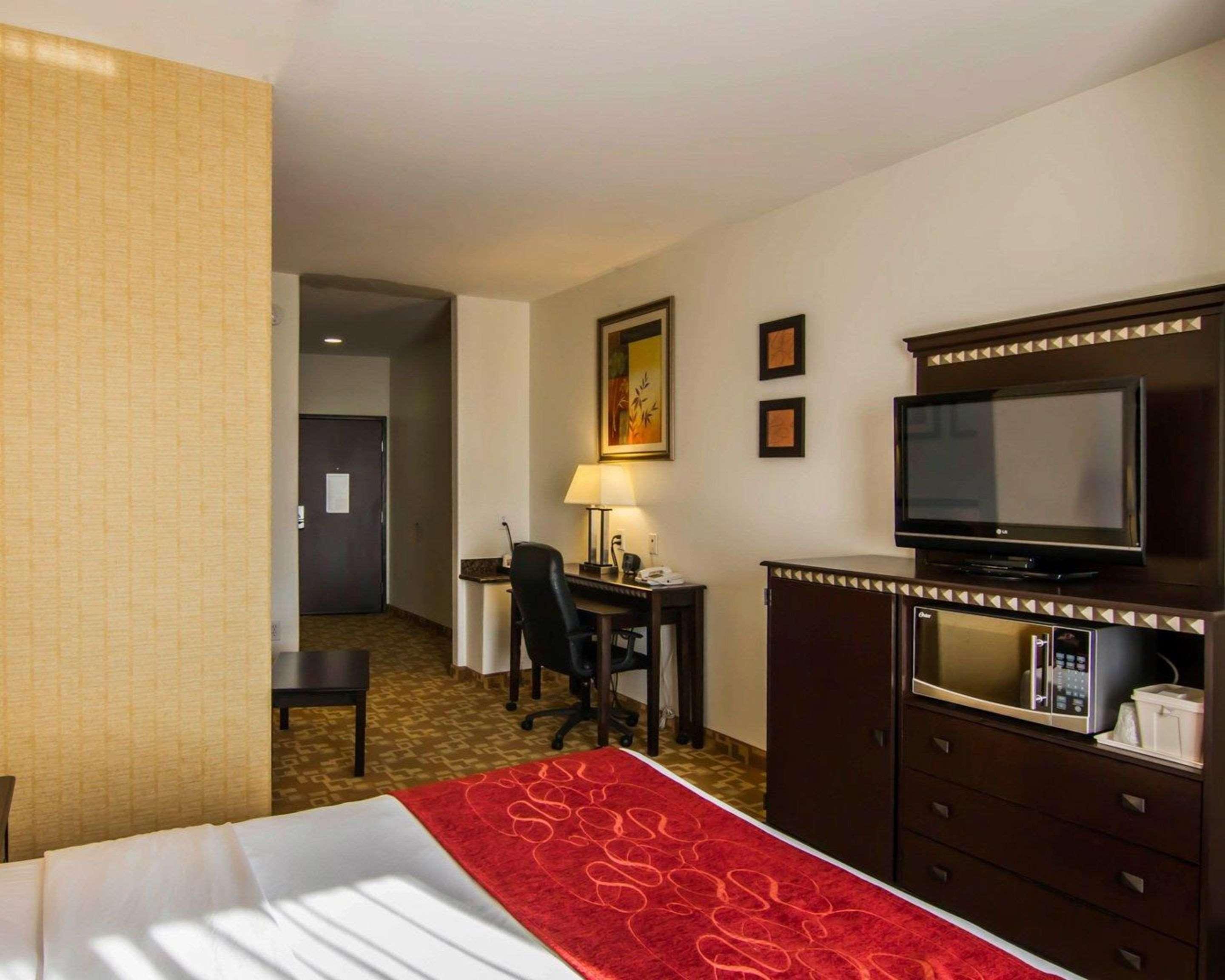 Comfort West - Cockrell Hill Hotel Dallas