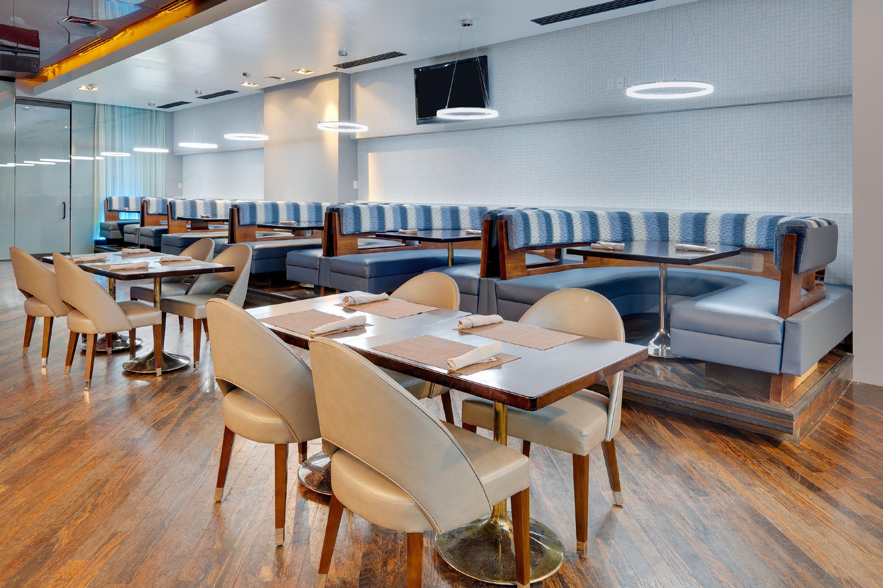 Crowne Plaza Downtown By Ihg Hotel 3*