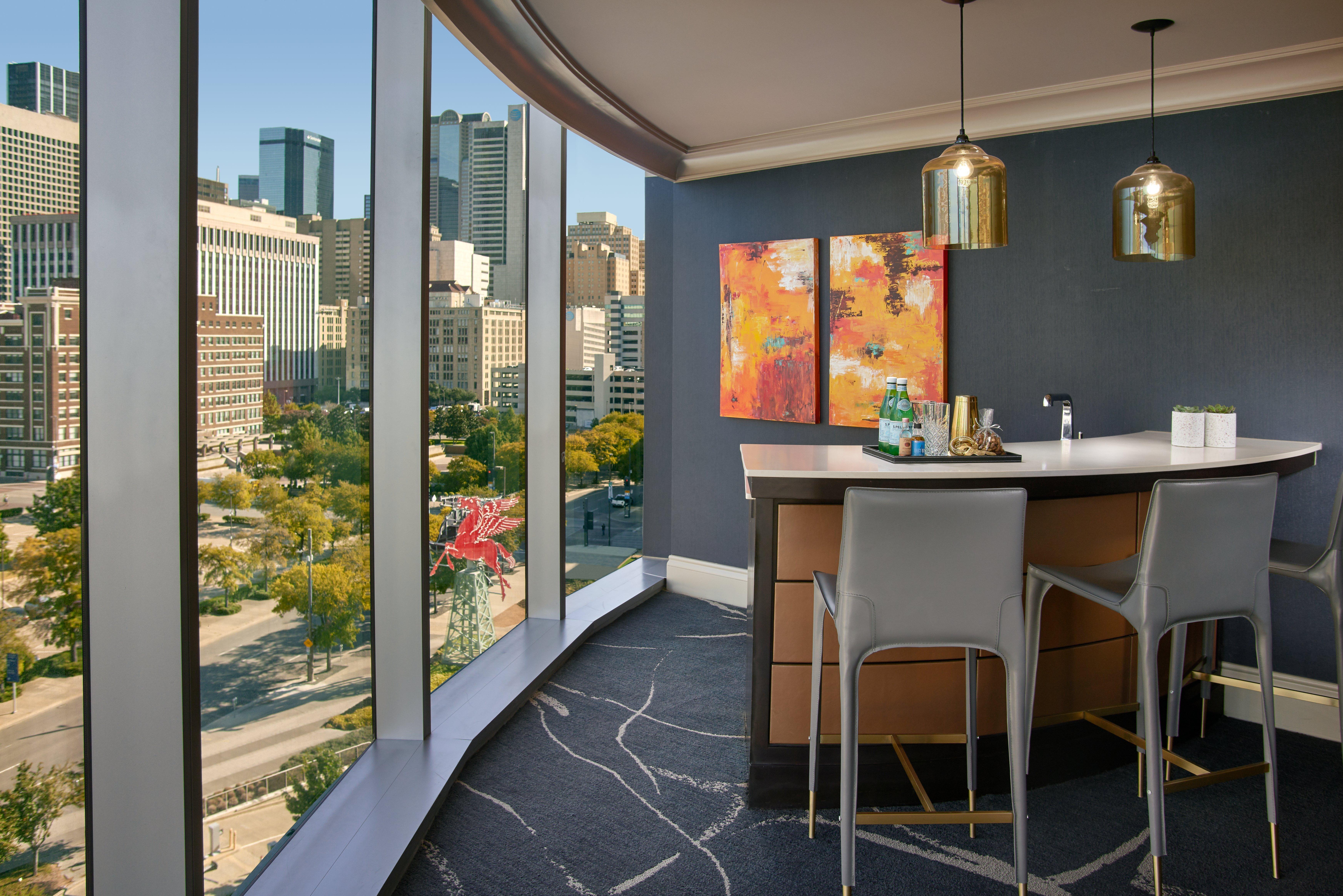 Omni Hotel 4*