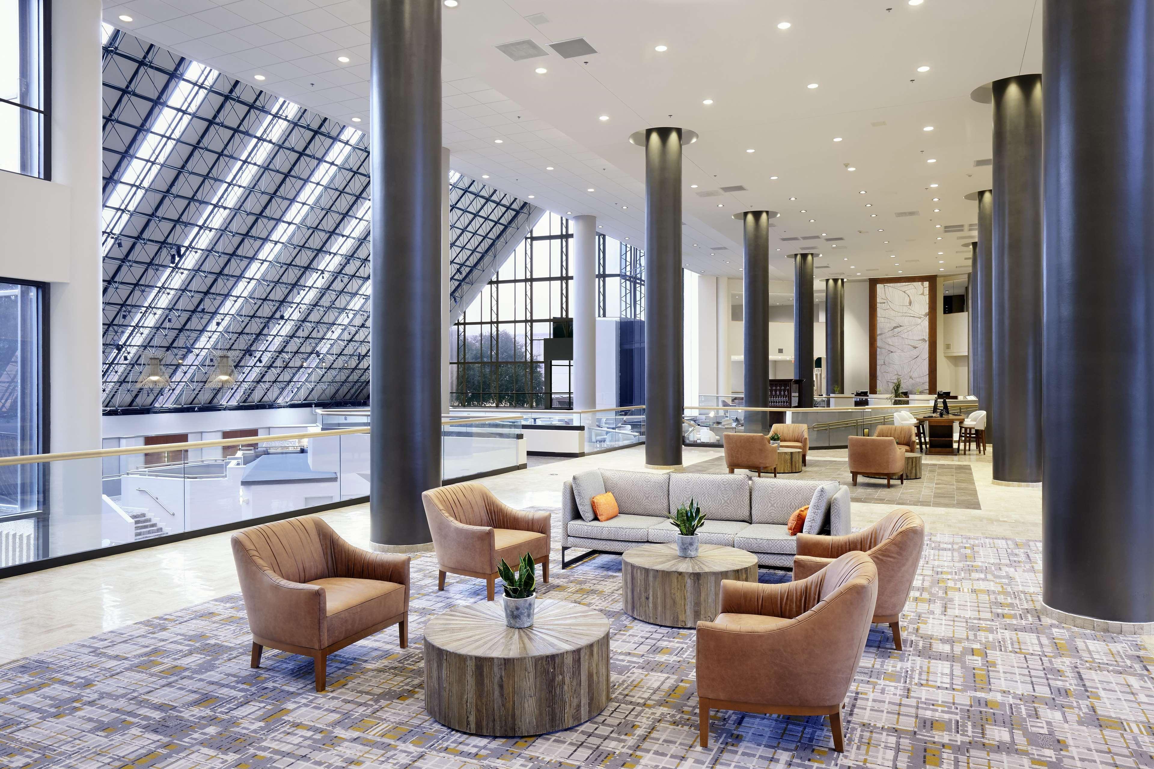 Hotel Doubletree By Hilton Near The Galleria Dallas