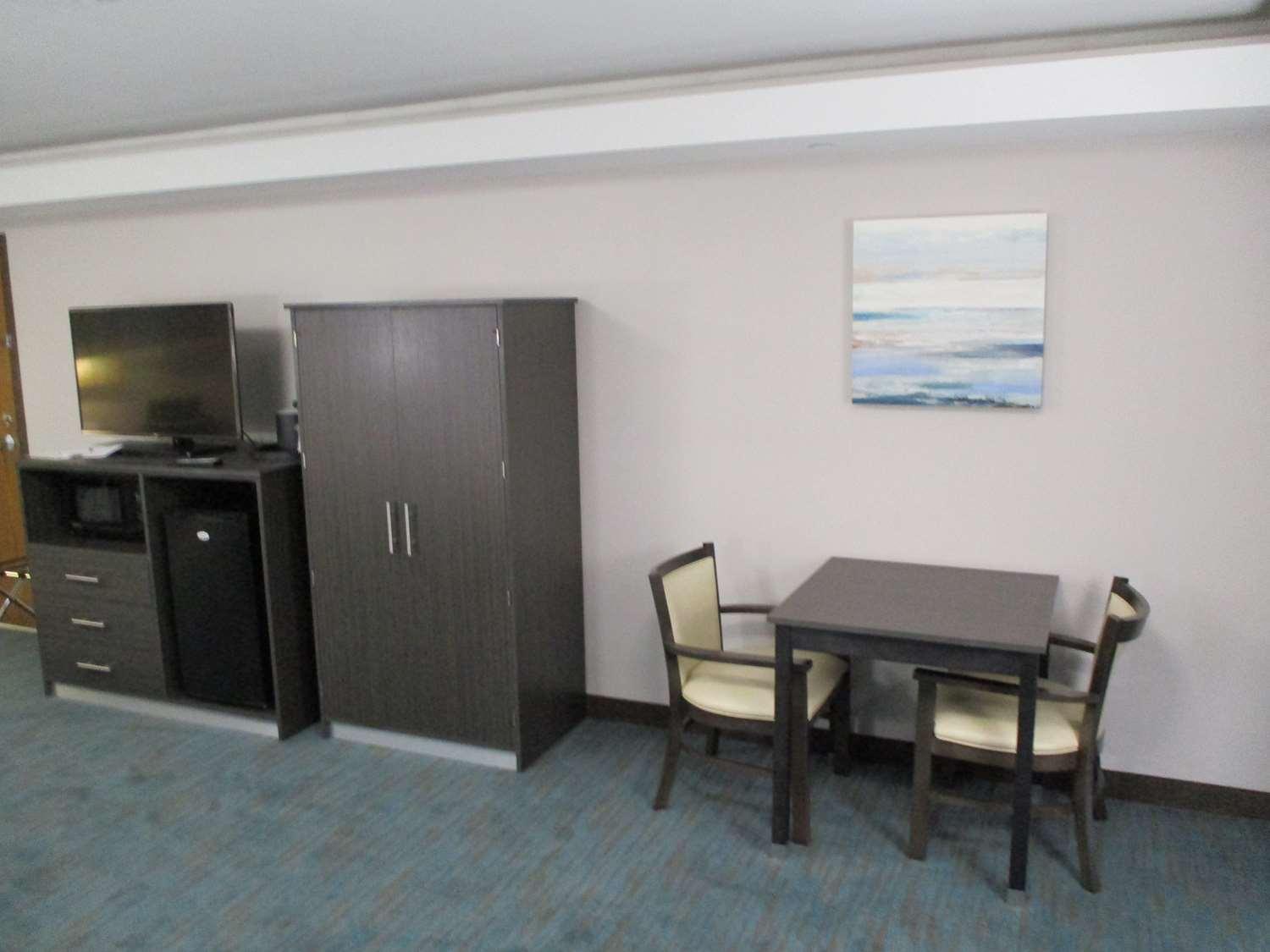 Comfort North Field Airport 4*