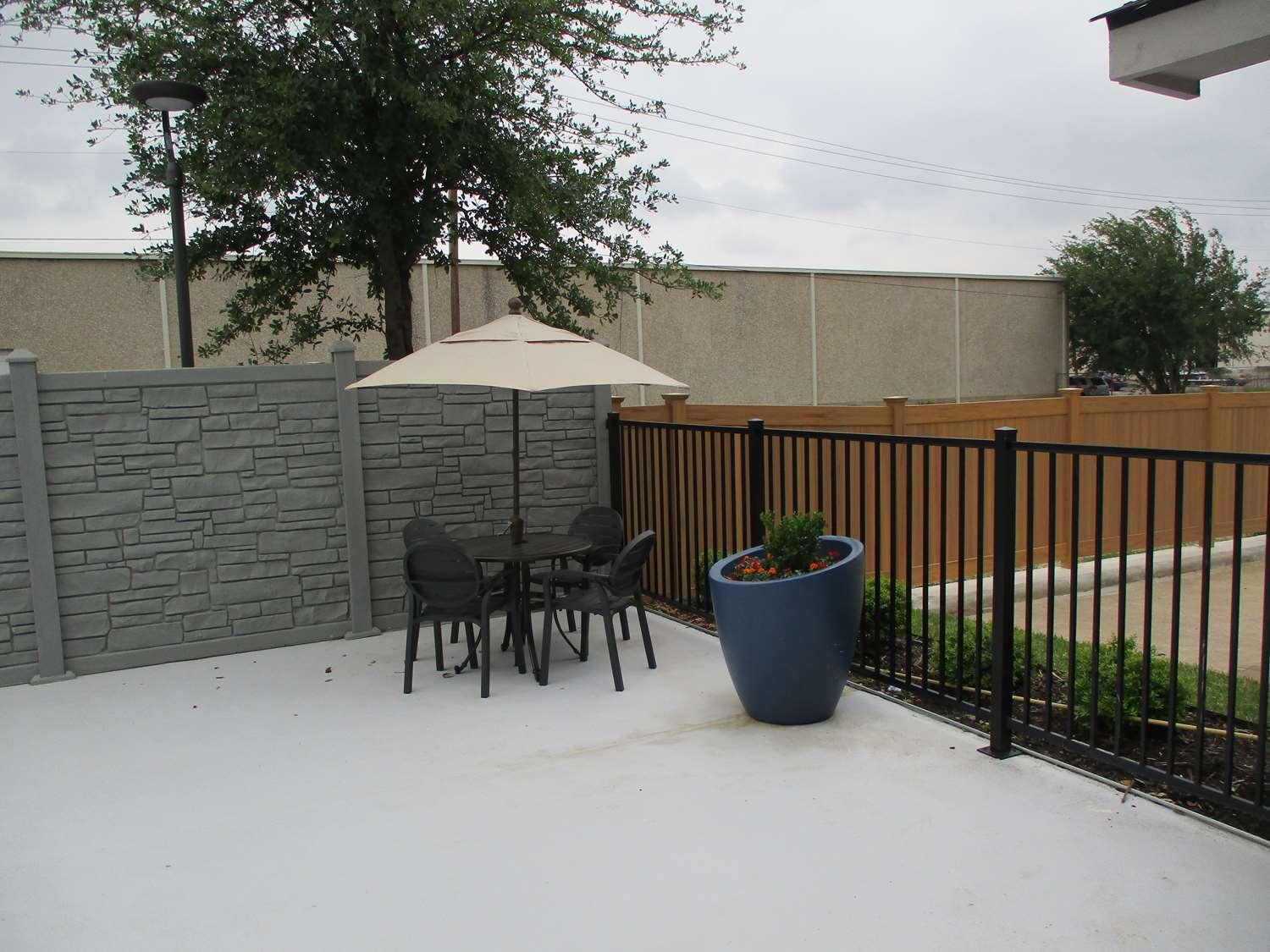 Inn Comfort North Field Airport Dallas
