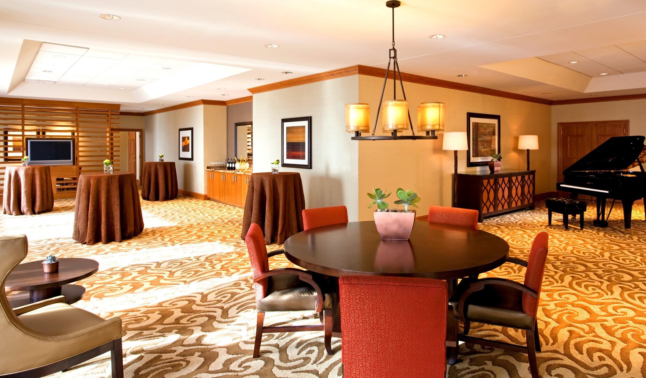 Sheraton Hotel 4*