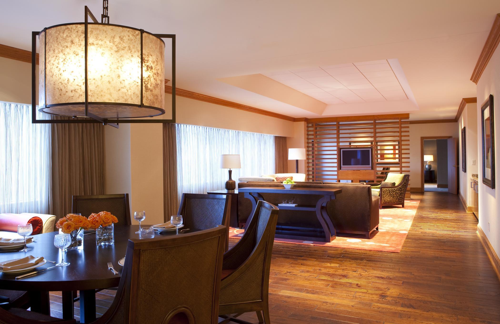 Sheraton Hotel 4*