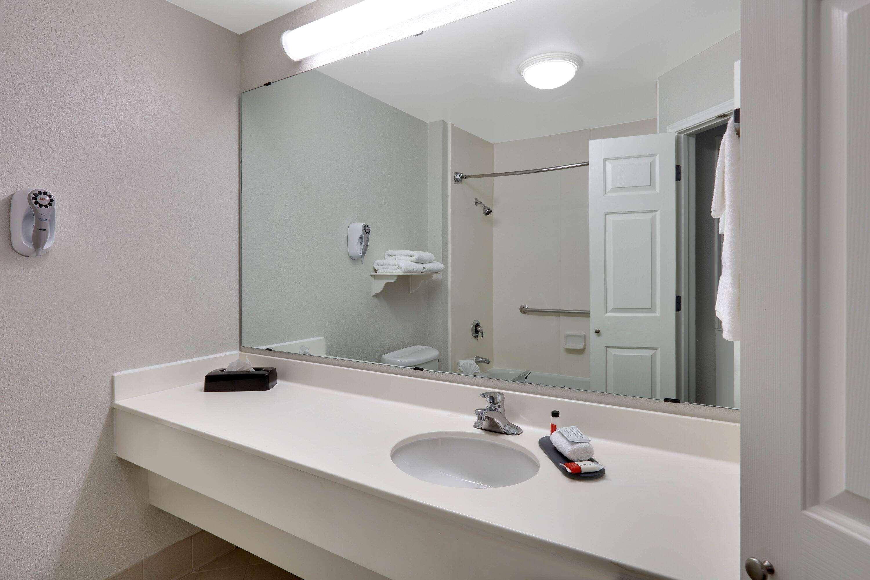 Hotel La Quinta By Wyndham North 3*
