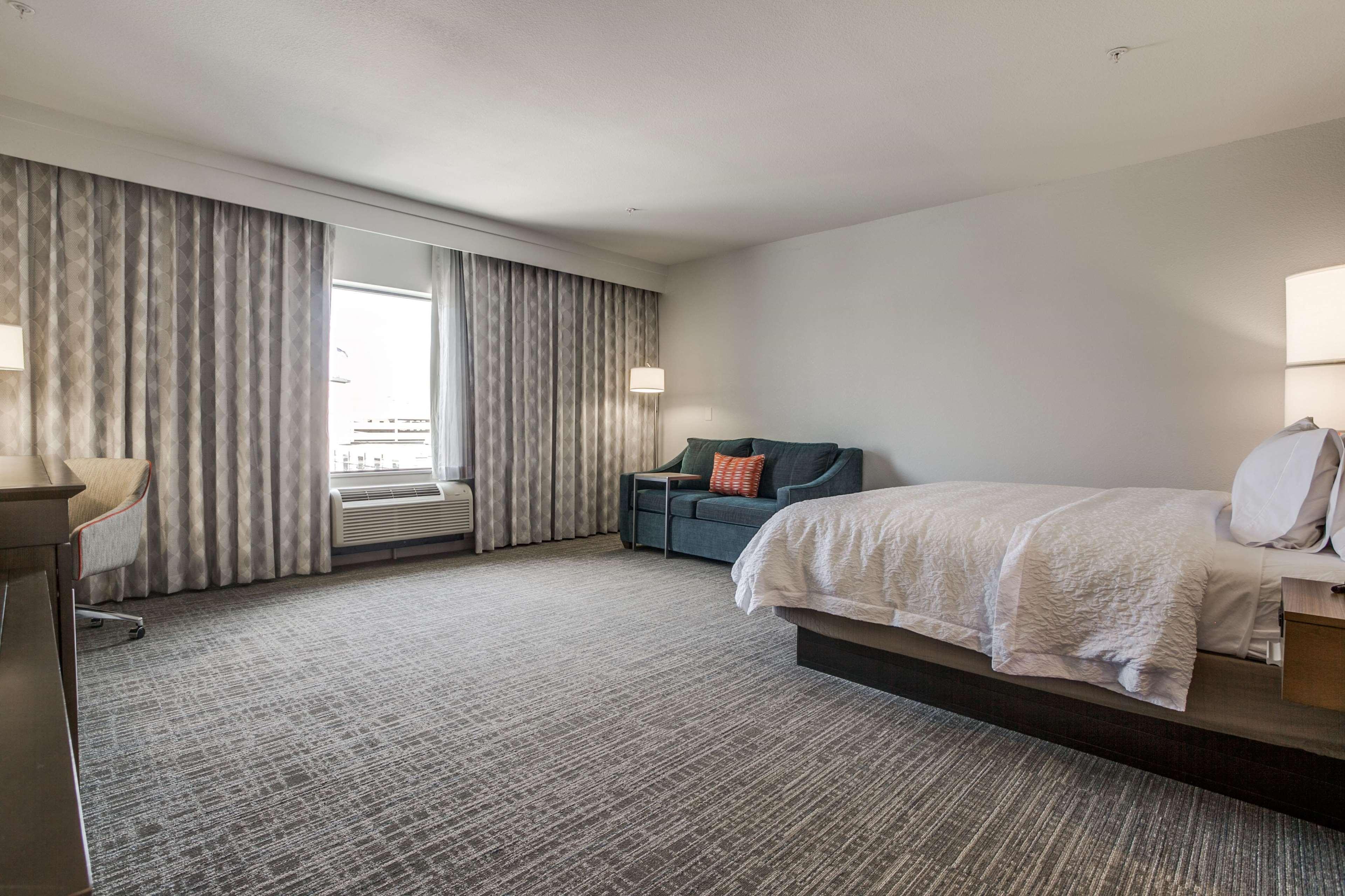 Hampton Inn & Suites Dallas-Central Expy/North Park Area 3* Dallas