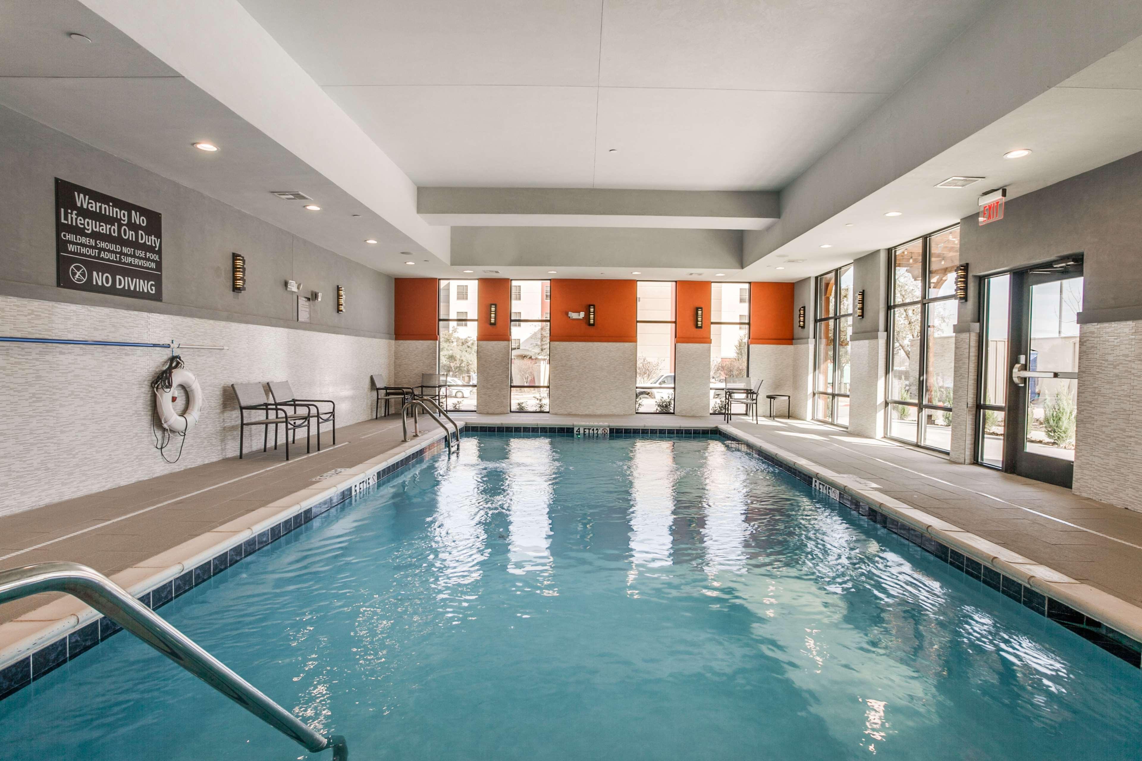 Hampton Inn & Suites Dallas-Central Expy/North Park Area Hotel 3*