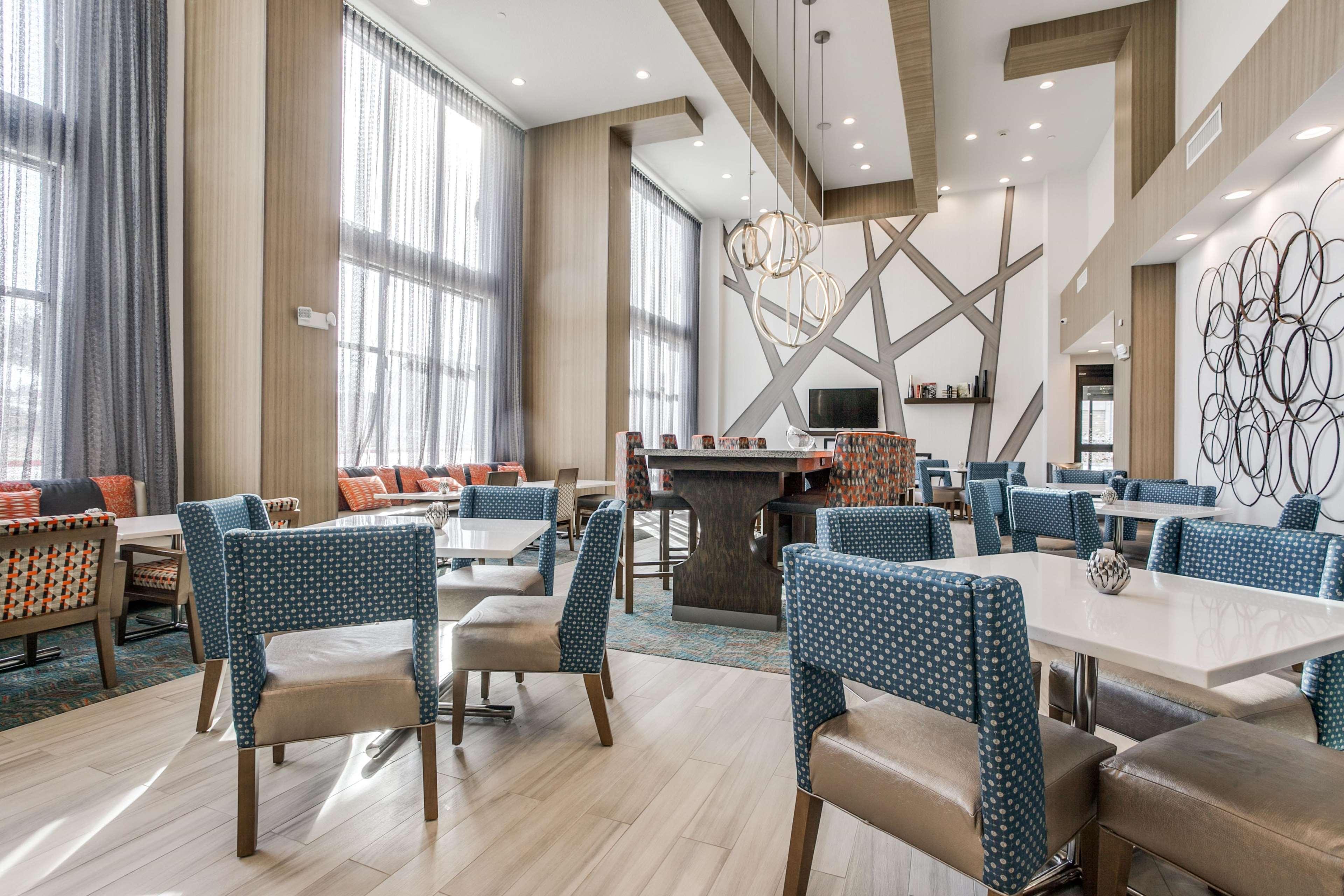 Hotel Hampton Inn & Suites Dallas-Central Expy/North Park Area