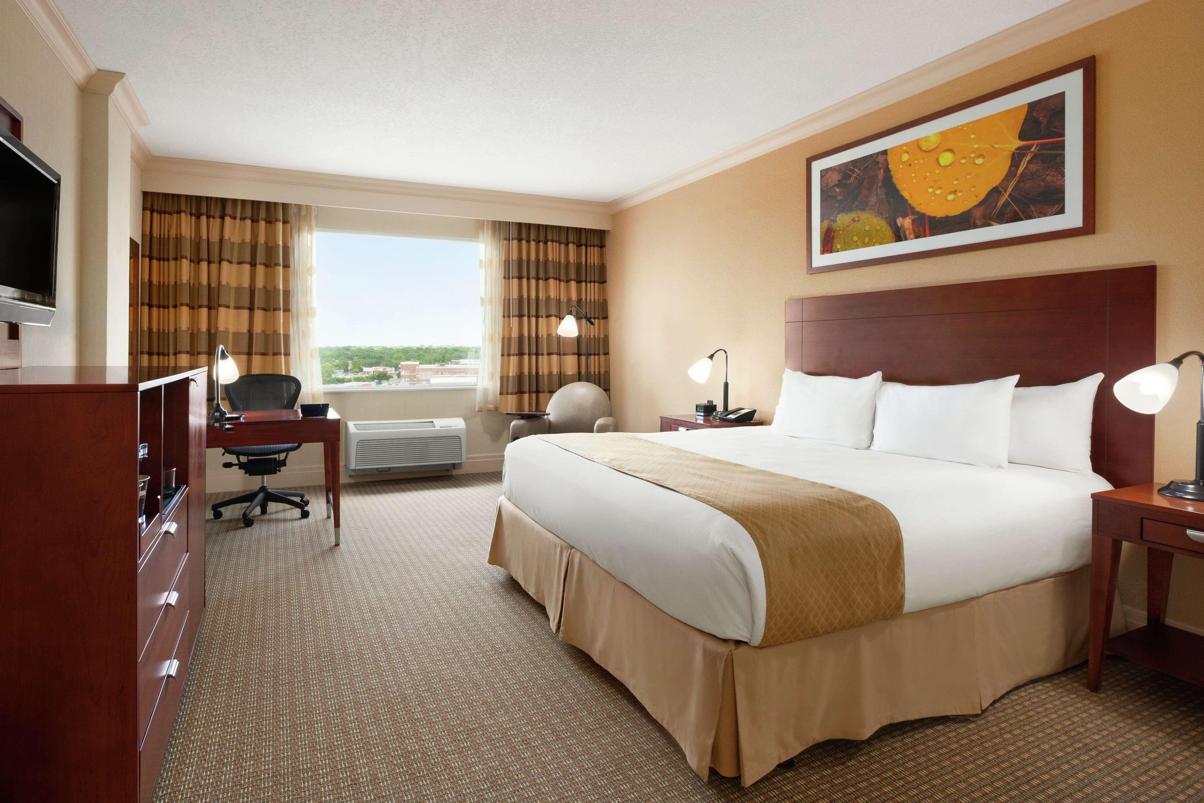 Hotel Doubletree By Hilton - Field Dallas