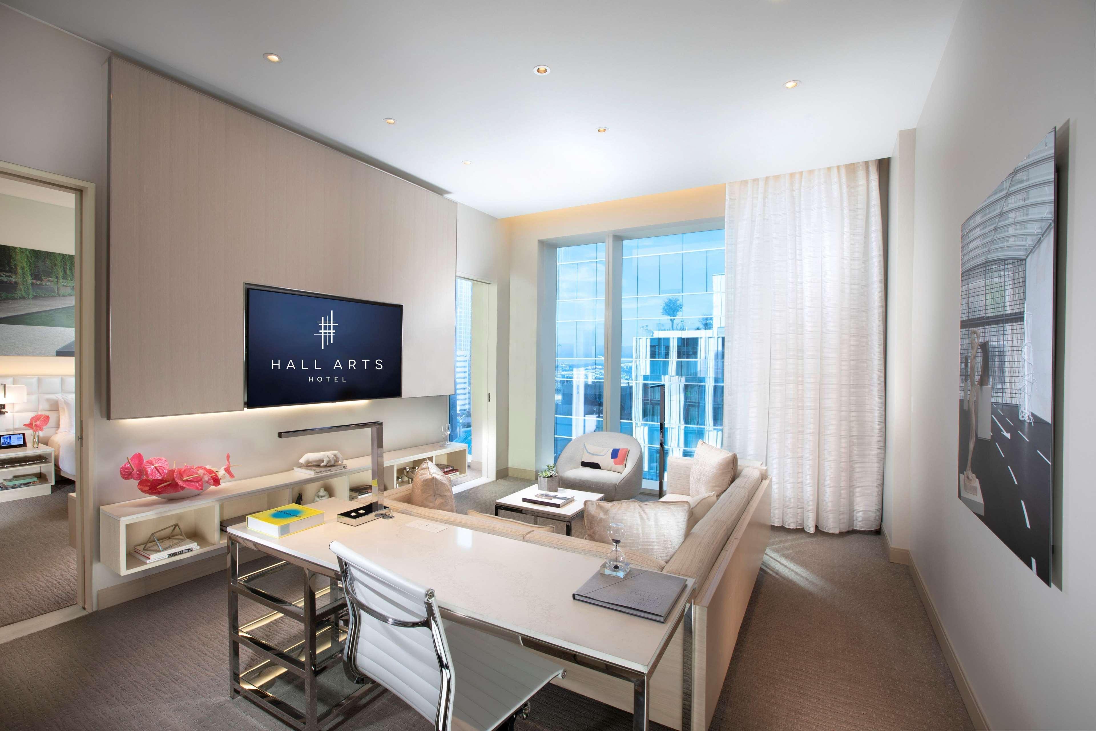 Hall Arts Dallas, Curio Collection By Hilton