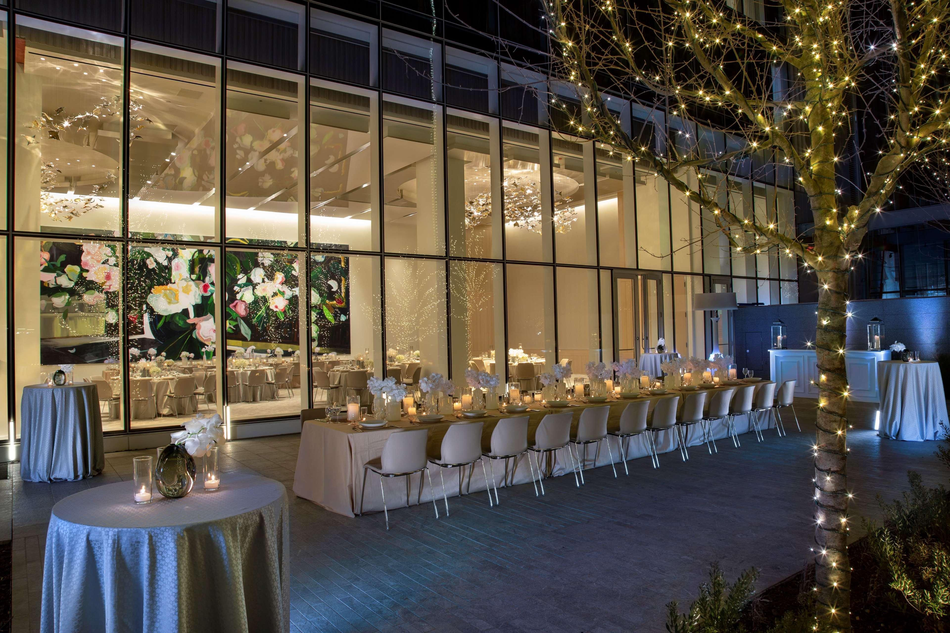 Hall Arts Dallas, Curio Collection By Hilton