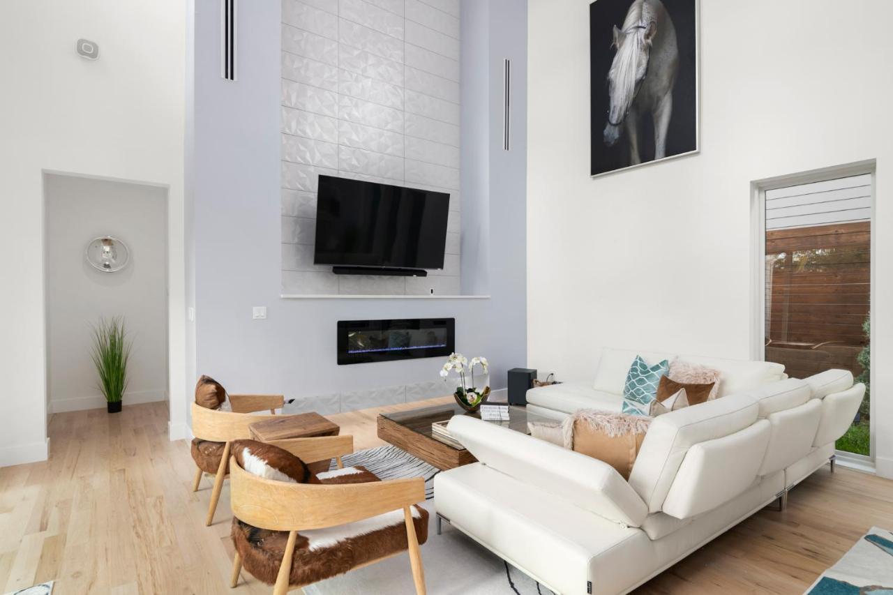 Luxury Modern House By Airport * Dallas