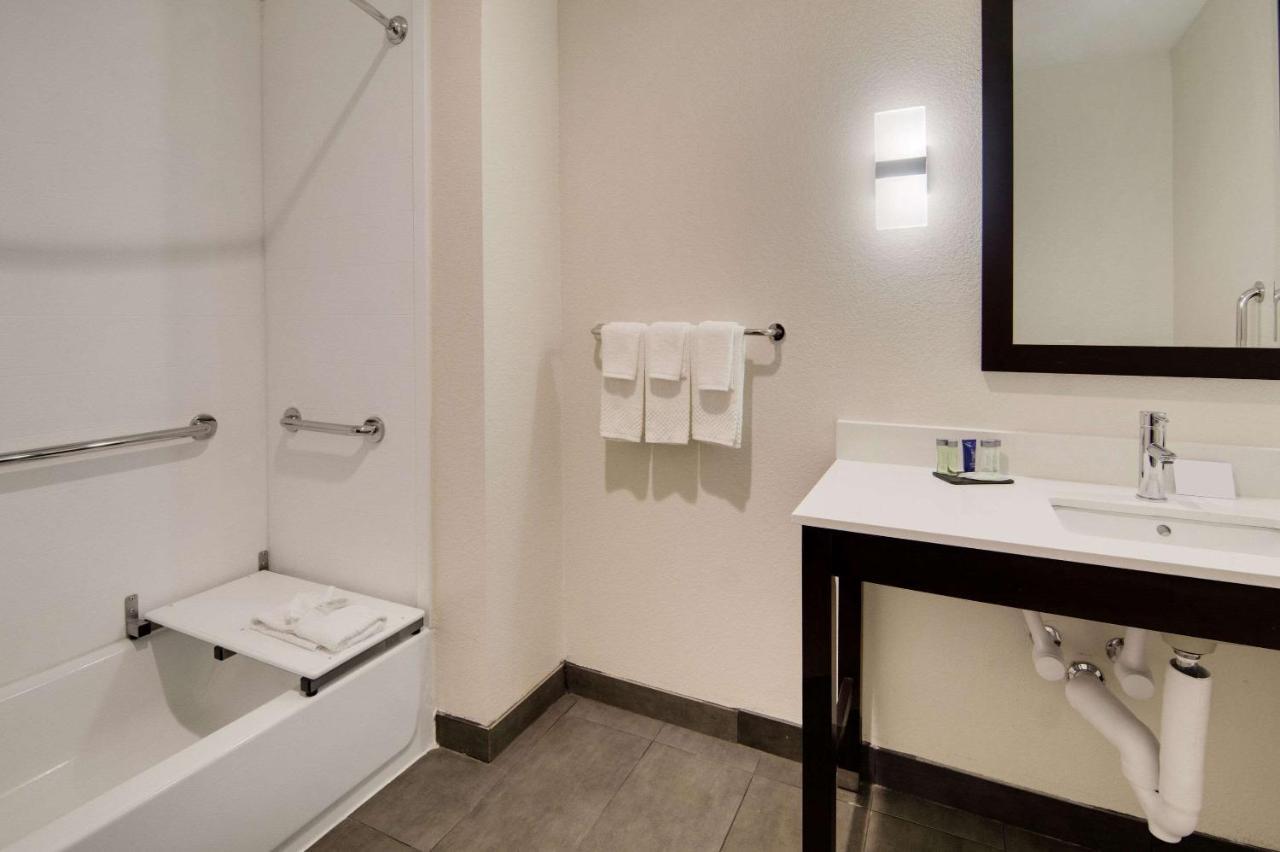 Hotel Mainstay Northwest - Irving