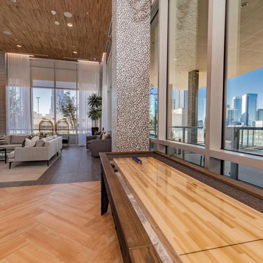 Luxury High-rise Downtown * Dallas