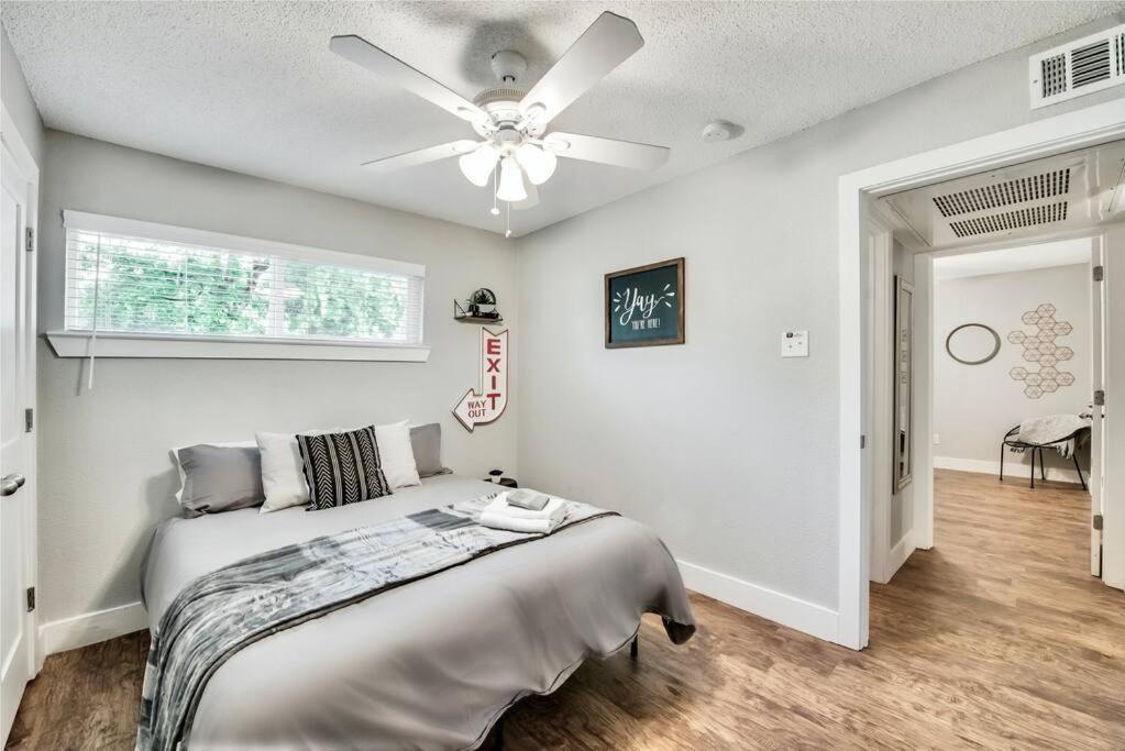 The Eastside Flat Arboretum Tickets Included Apartment *