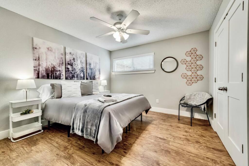 Apartment The Eastside Flat Arboretum Tickets Included *
