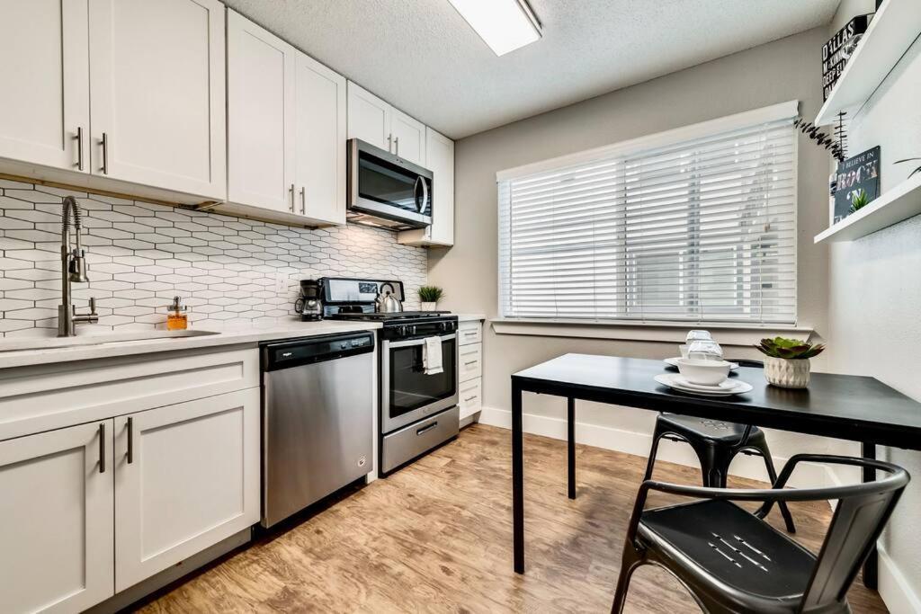 The Eastside Flat Arboretum Tickets Included Apartment *