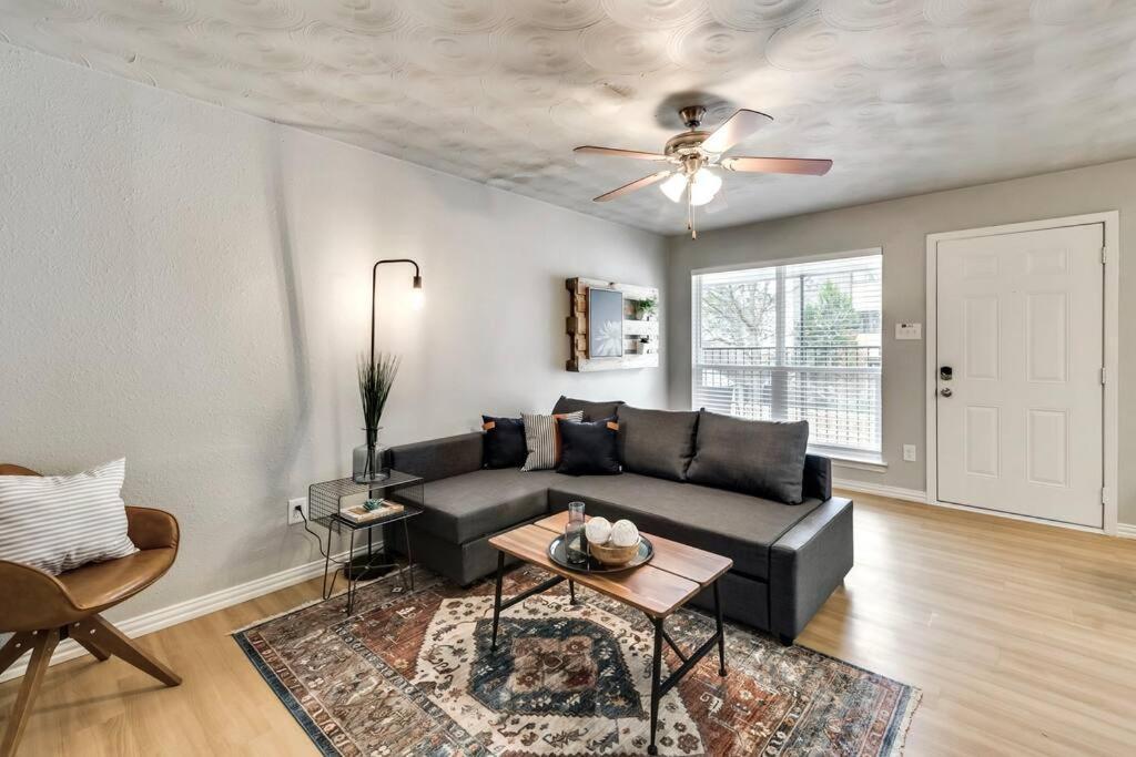 Apartment The Hidden Gem Near Downtown *