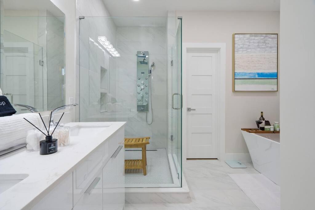 Villa New Luxury 3 Story Townhome In Trinity Groves