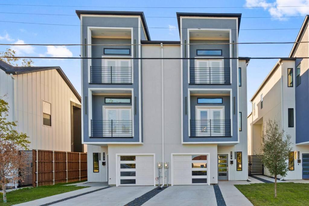 New Luxury 3 Story Townhome In Trinity Groves
