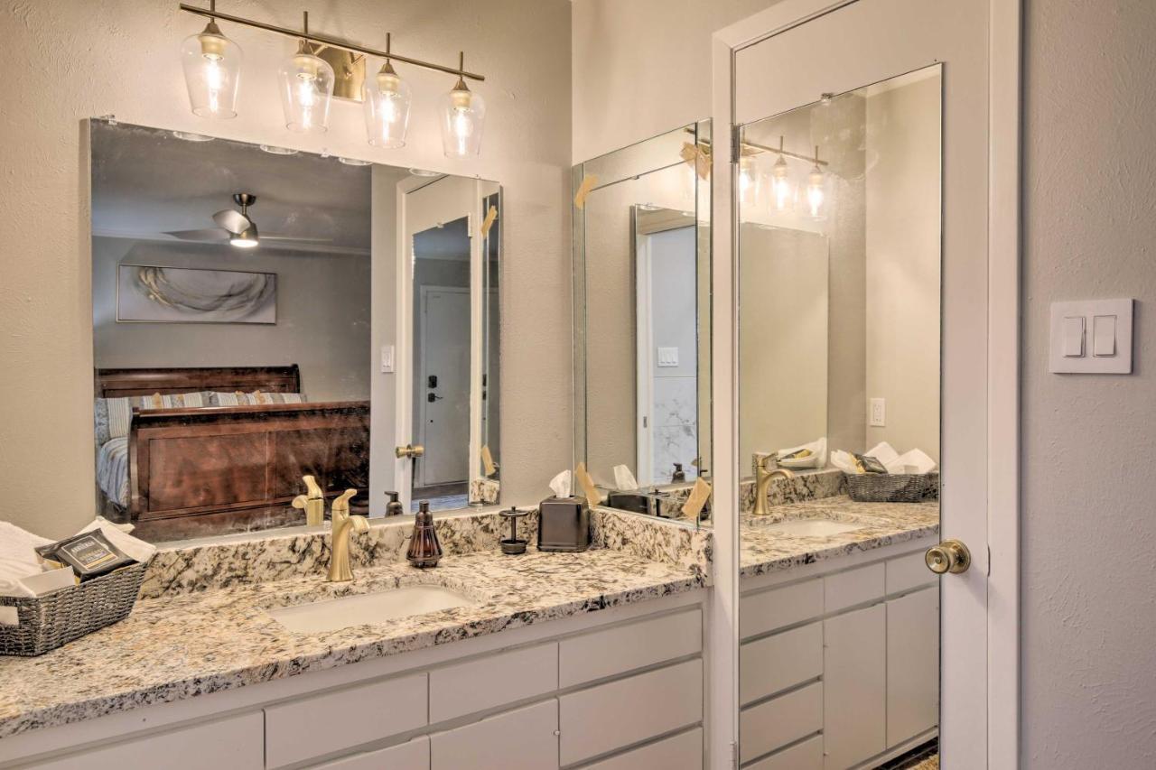 Quiet About 10 Mi To Downtown! Apartment Dallas