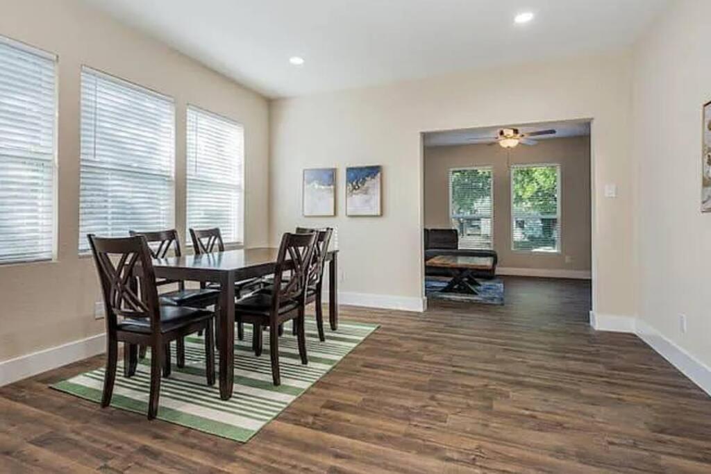 Holiday home Entire Hosted By Mesonn Dallas
