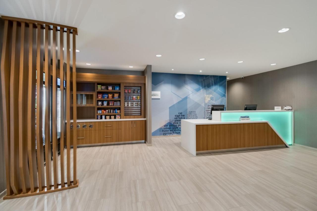 Hotel Springhill By Marriott Nw Highway At Stemmons / I-35east