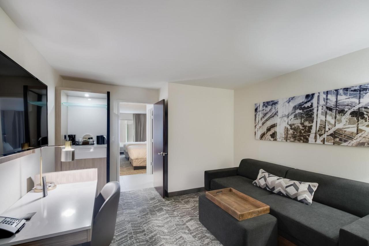Springhill By Marriott Nw Highway At Stemmons / I-35east 3*