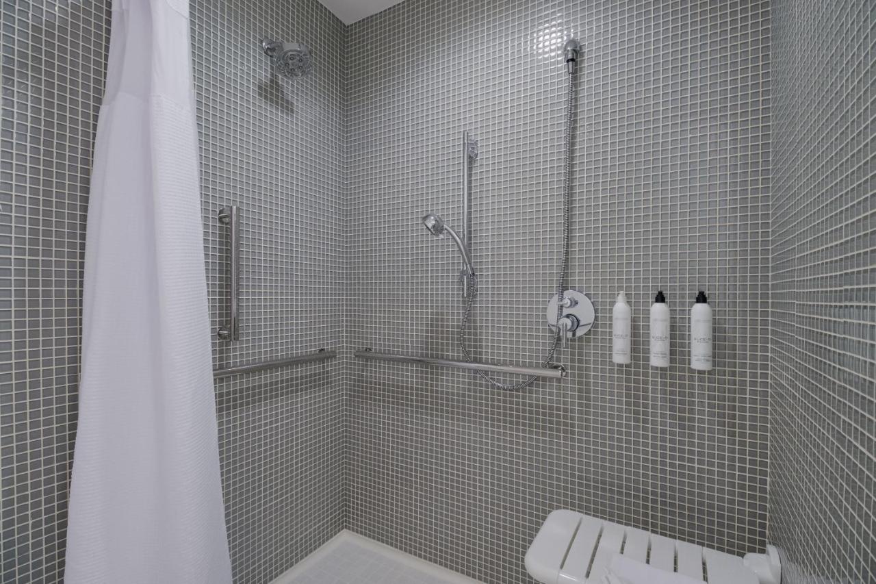 Springhill By Marriott Nw Highway At Stemmons / I-35east 3*