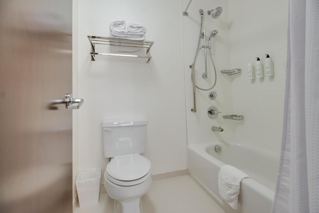Hotel Springhill By Marriott Nw Highway At Stemmons / I-35east Dallas