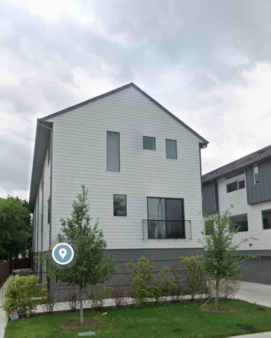 Holiday home Deluxe 2-bed Townhome Close To Everything!
