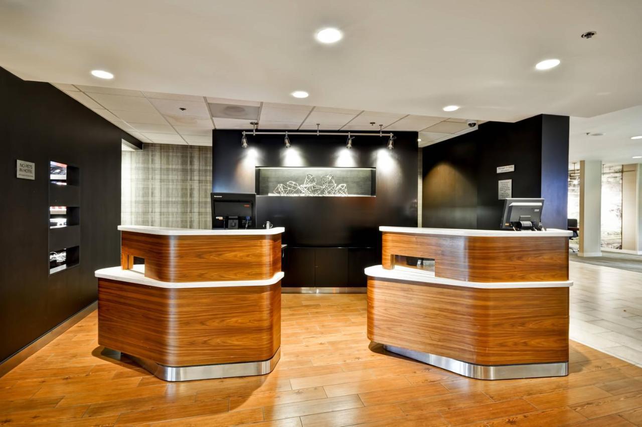 Courtyard Medical Market Center 3*