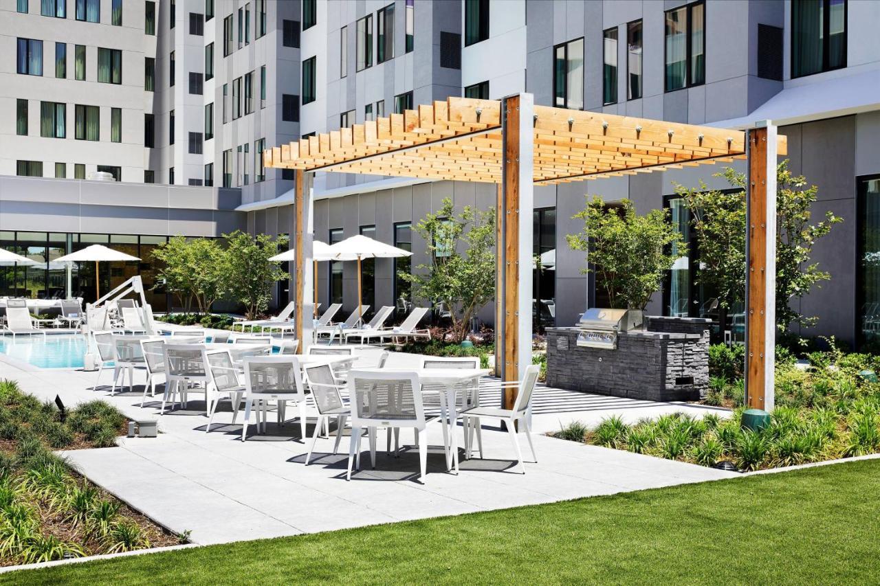 By Marriott By The Galleria 3* Dallas