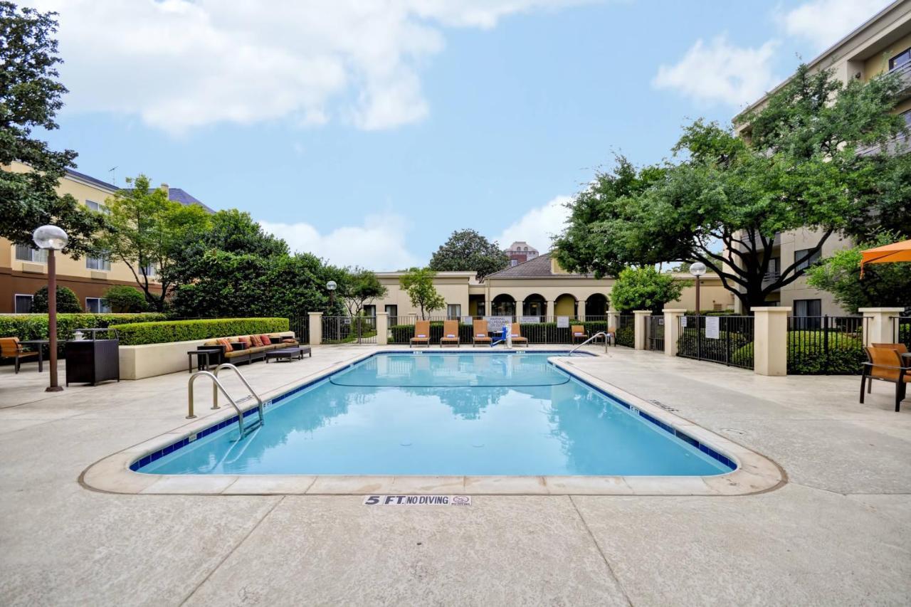 Courtyard Medical Market Center Dallas