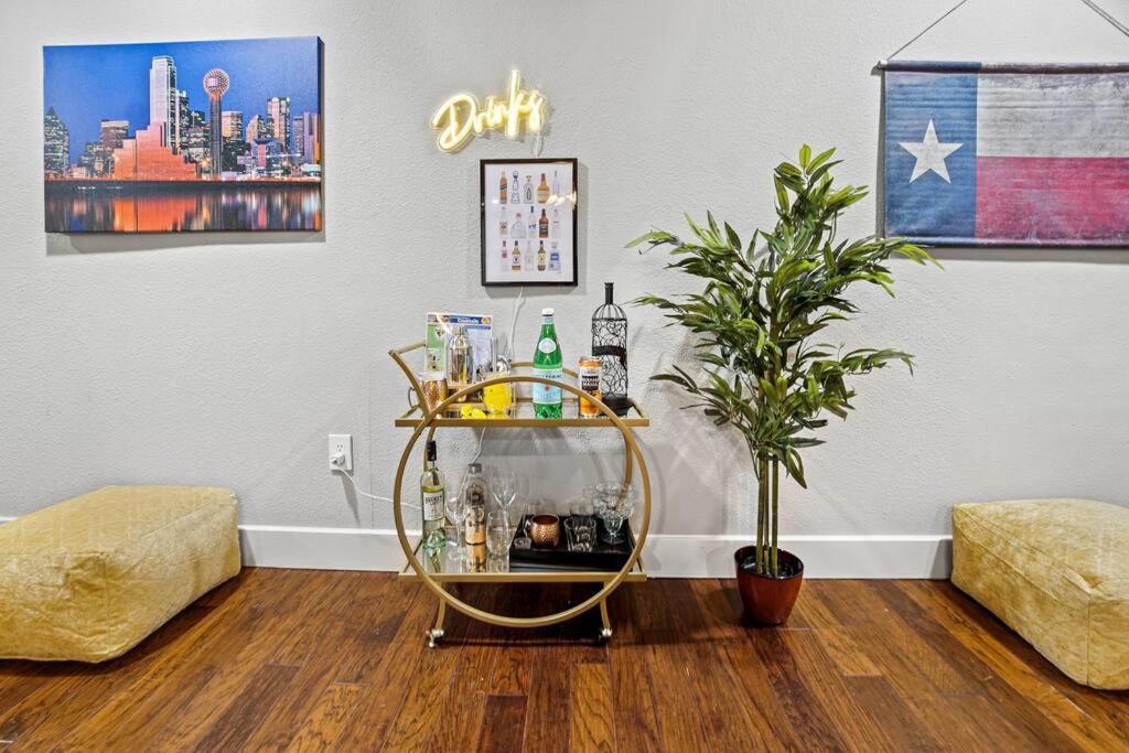Awhile! Pool Table+ Fire-pit+ 4 Bedroom+ 2 Baths+ Game-room! Casa de férias