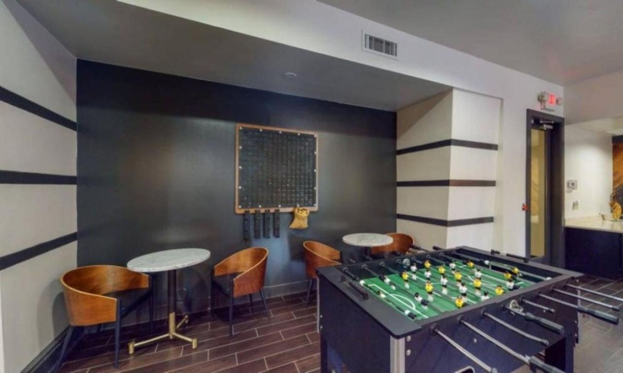 Apartment 10 Mins From Downtown