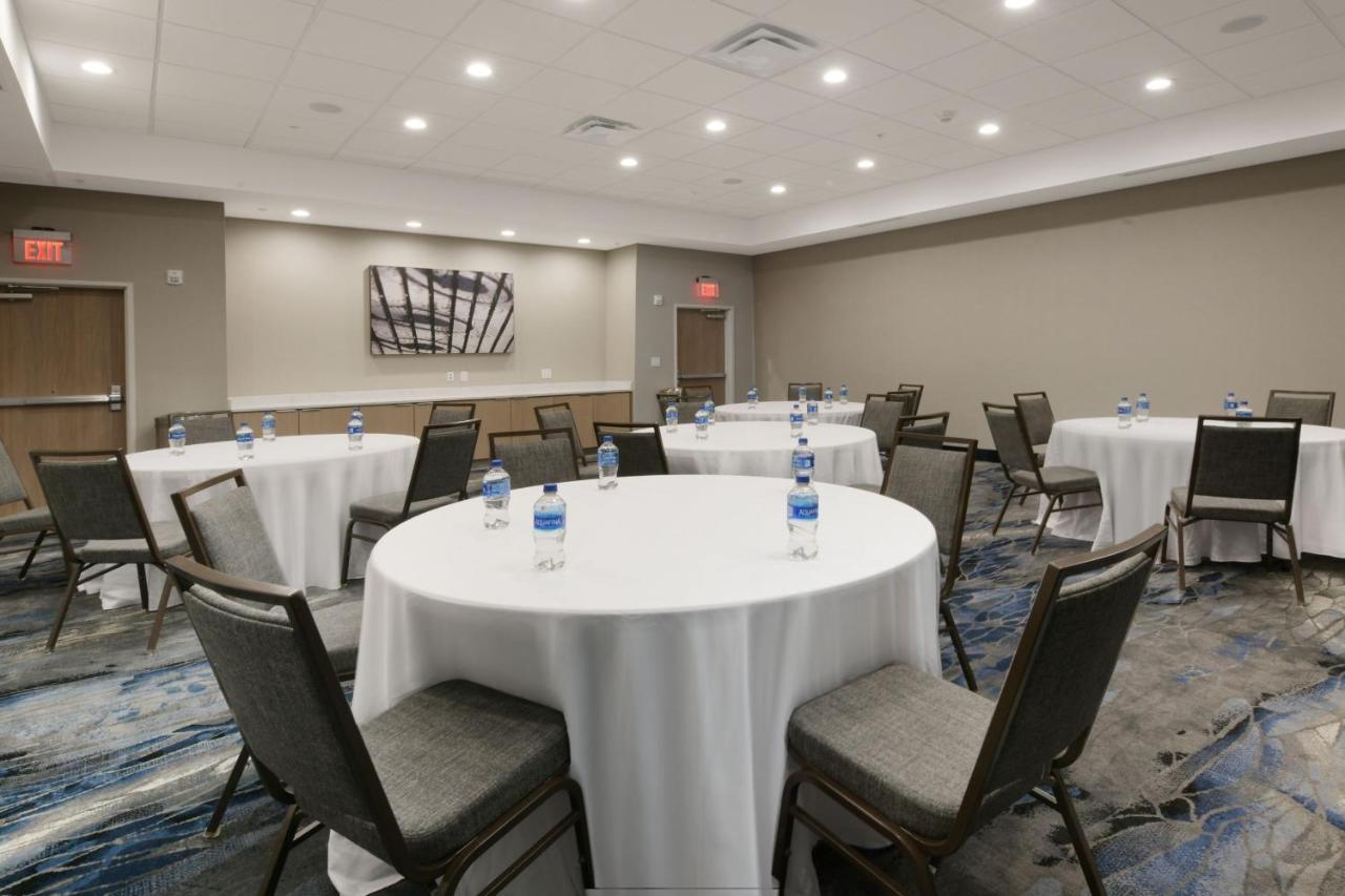Fairfield By Marriott & East Hotel Dallas
